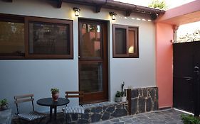 Su Casa Studio